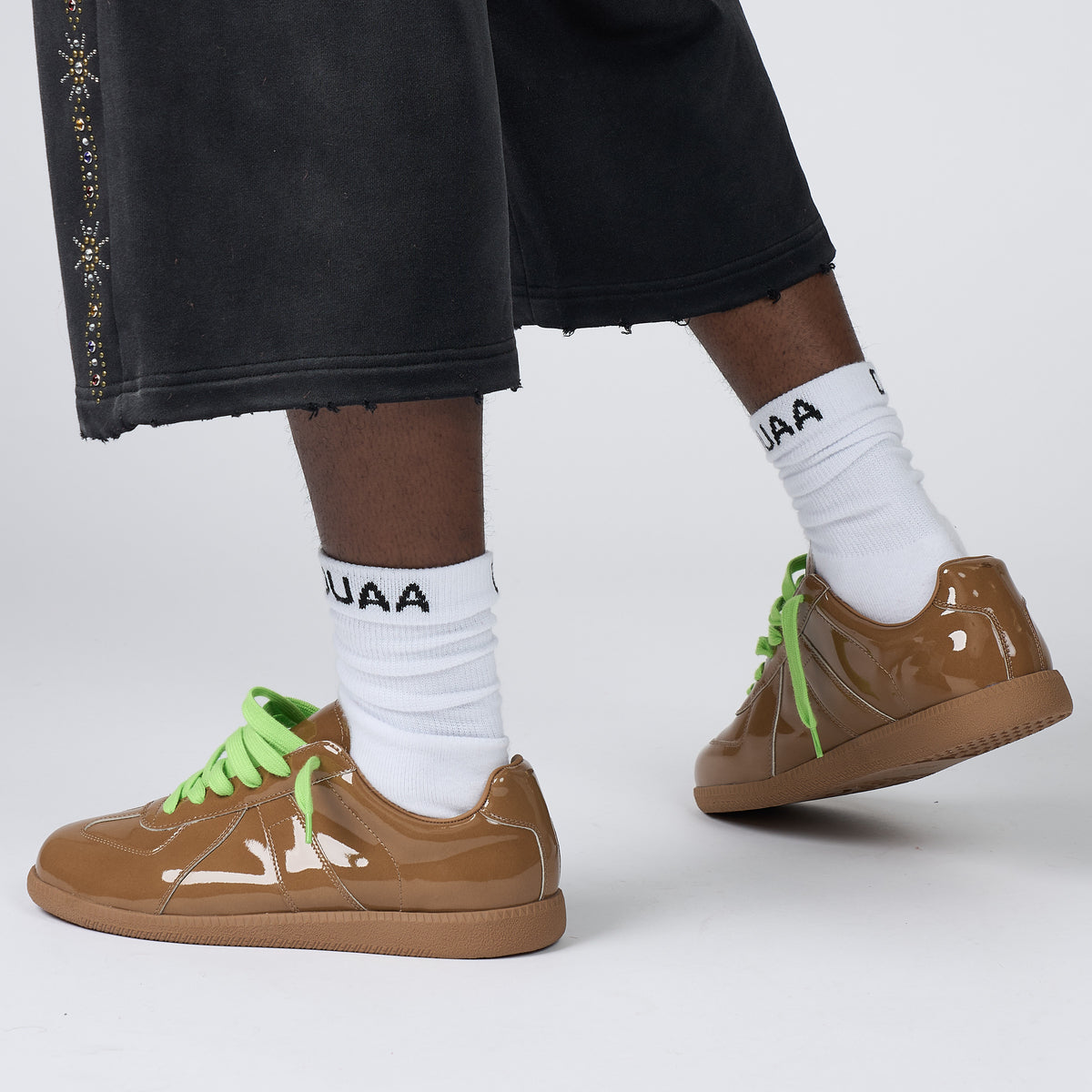 CARAMEL TAN SHOE