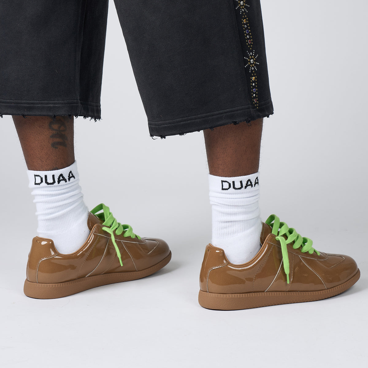 CARAMEL TAN SHOE
