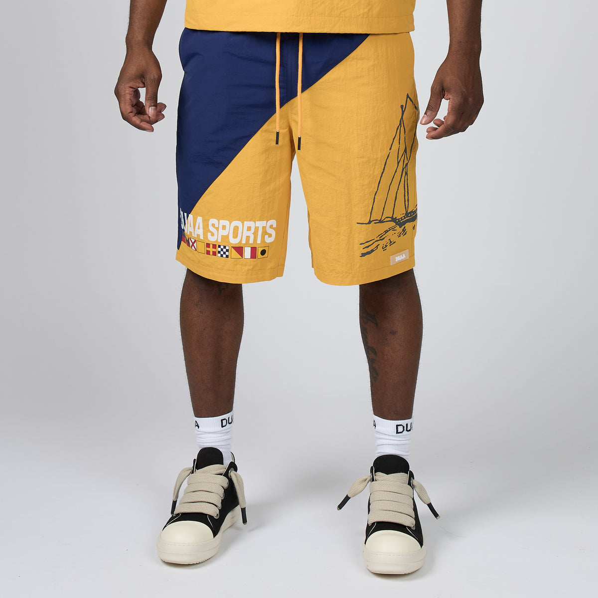 SAIL SHORT