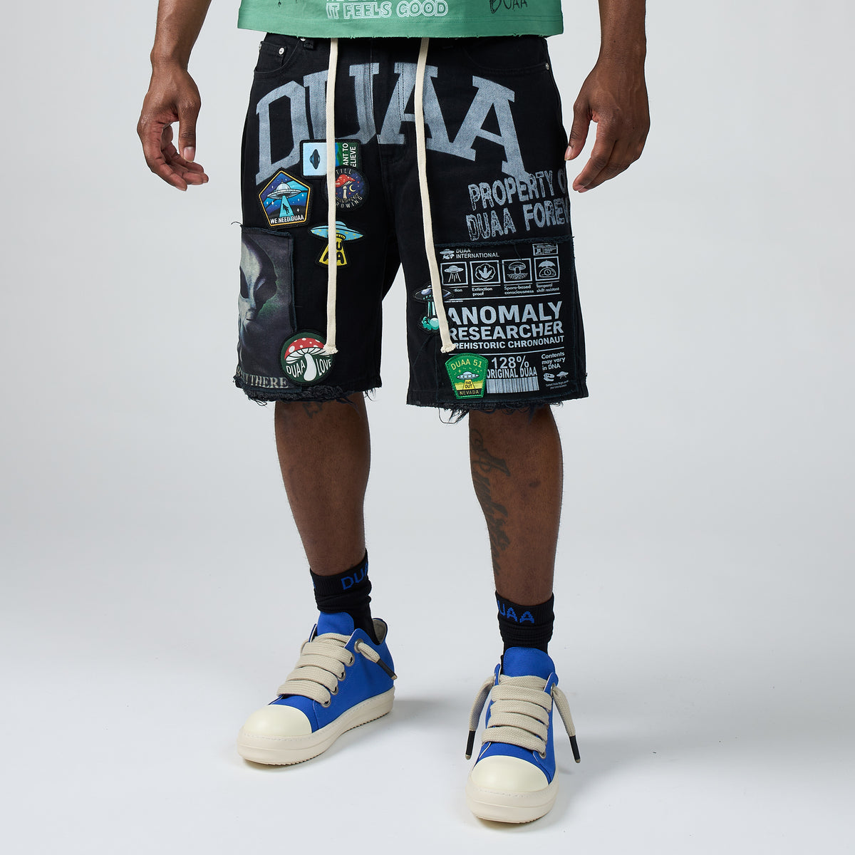 UFO BLACK SHORT