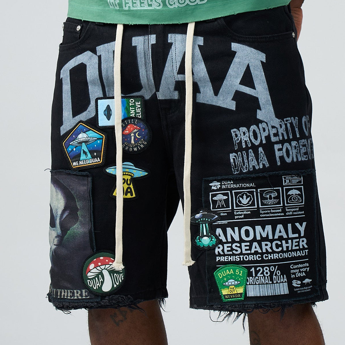 UFO BLACK SHORT